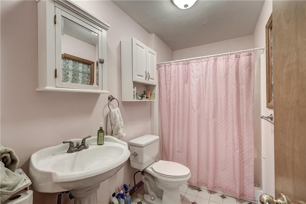 Photo 28 of 98 - 826 E 510th Avenue