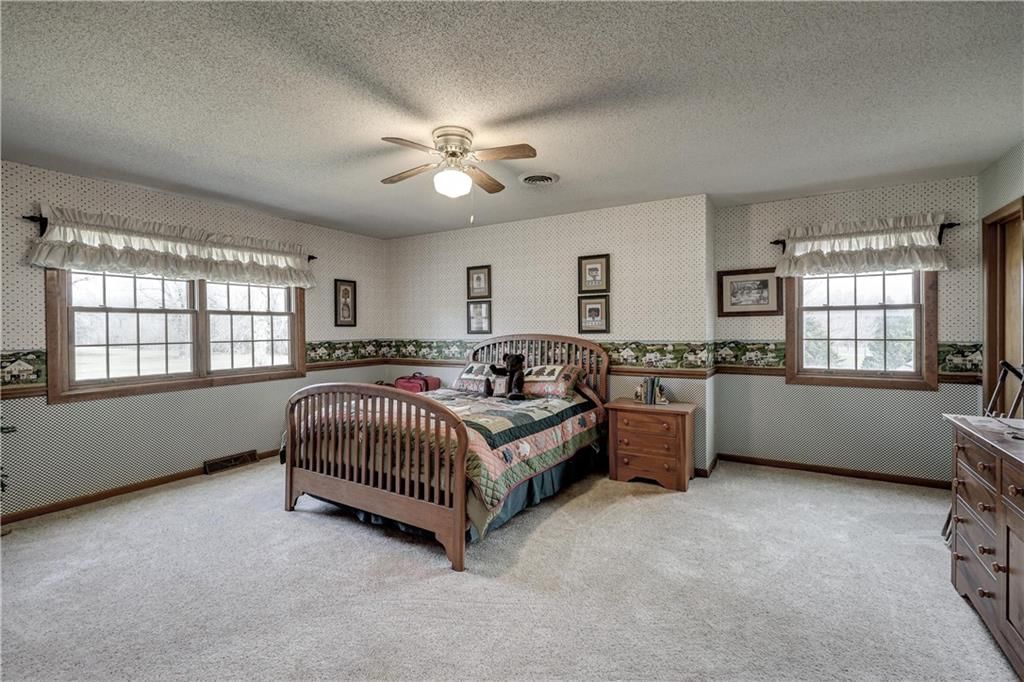 Photo 41 of 98 - 826 E 510th Avenue