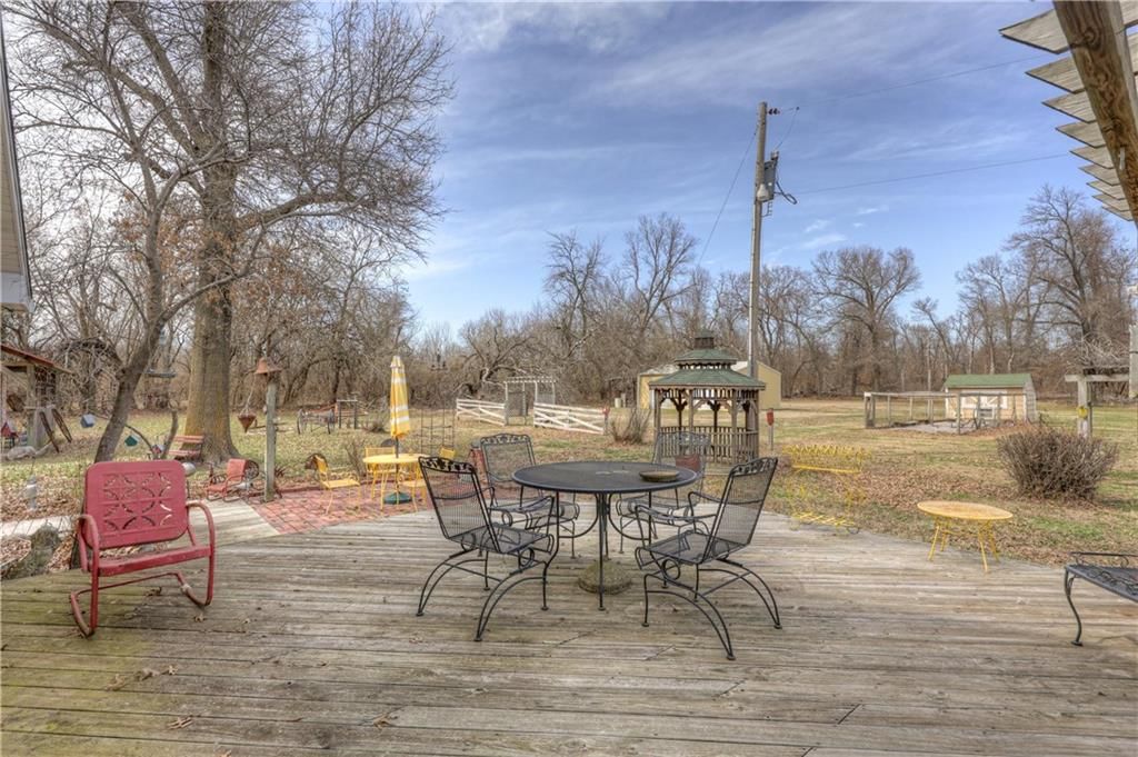 Photo 48 of 98 - 826 E 510th Avenue