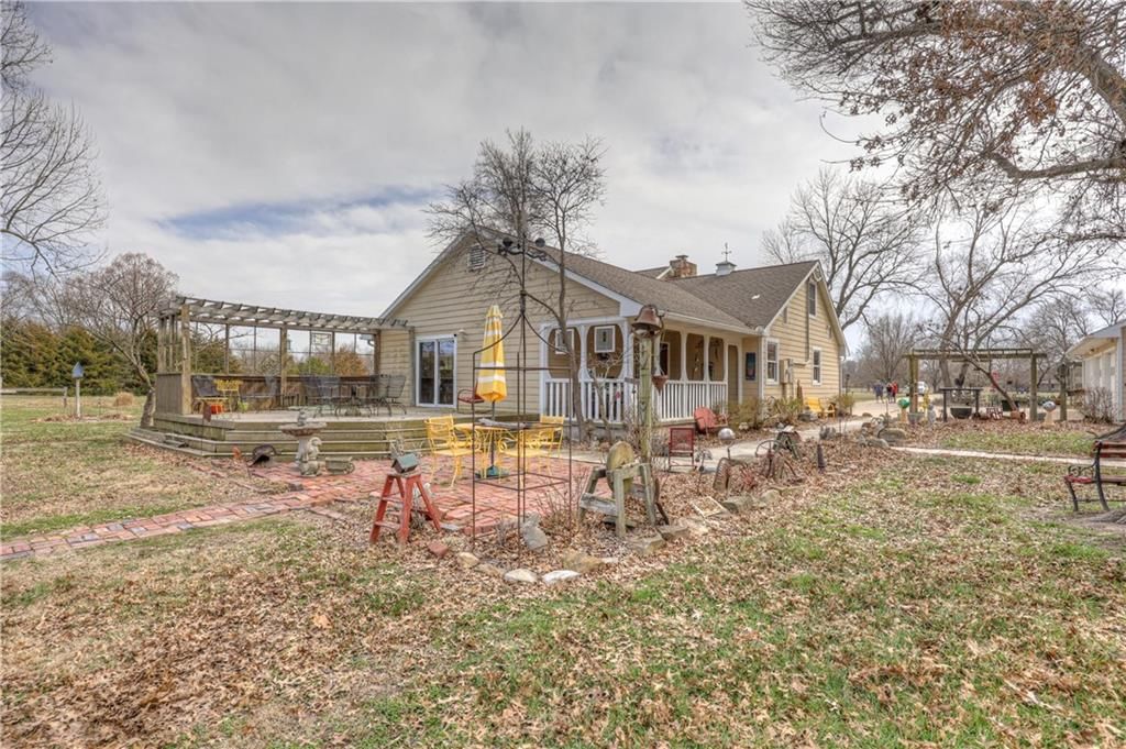 Photo 49 of 98 - 826 E 510th Avenue