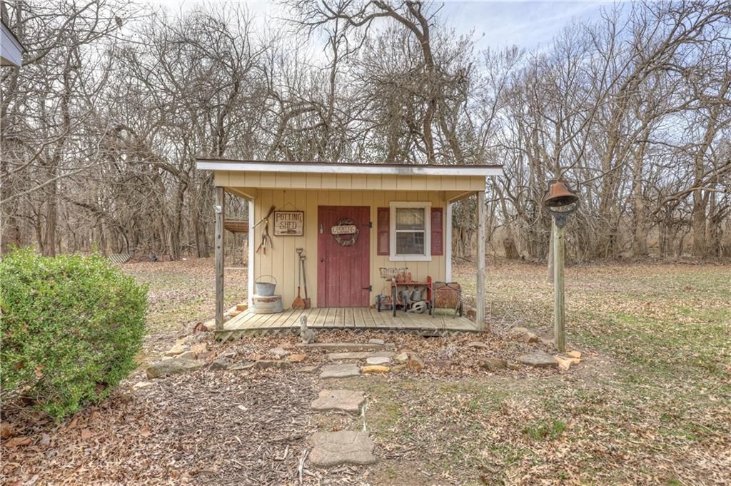 Photo 53 of 98 - 826 E 510th Avenue