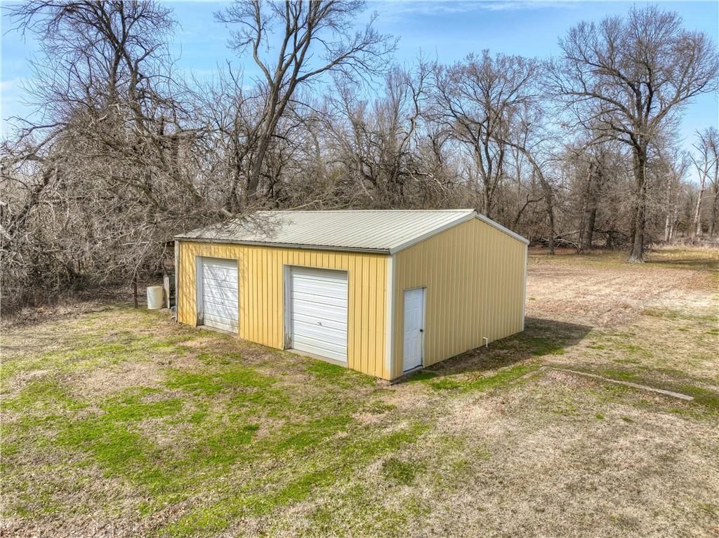 Photo 60 of 98 - 826 E 510th Avenue