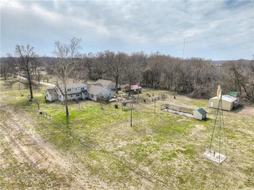 Photo 78 of 98 - 826 E 510th Avenue