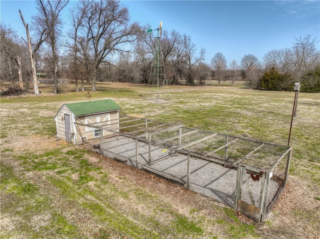 Photo 81 of 98 - 826 E 510th Avenue