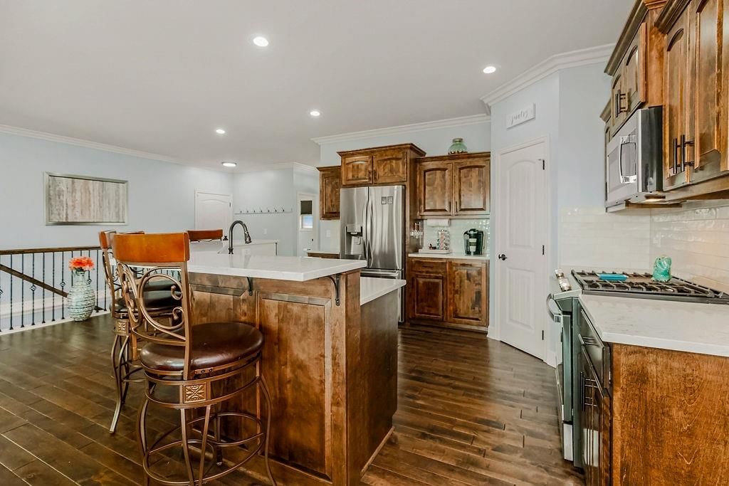 9109 N Cleveland Avenue — photo 10