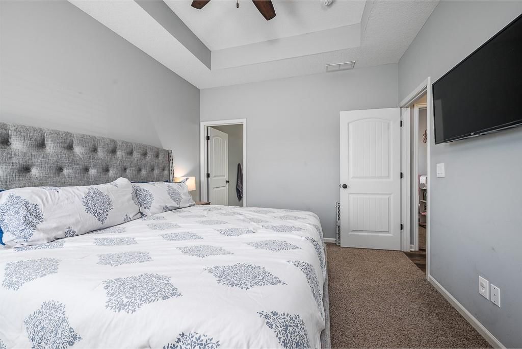 1301 E Joles Drive — photo 10