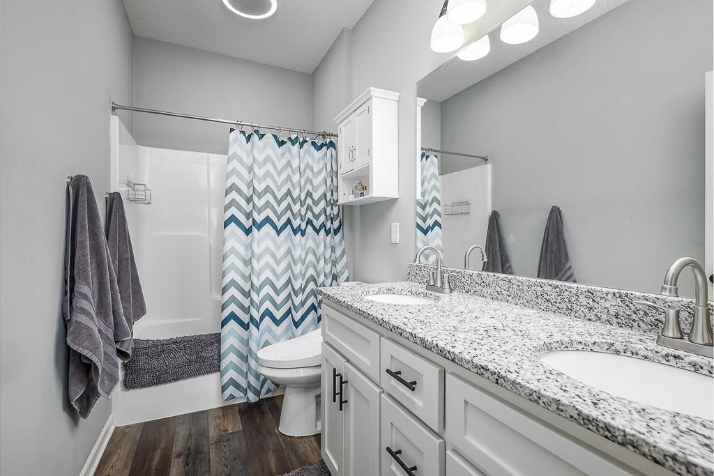 1301 E Joles Drive — photo 11