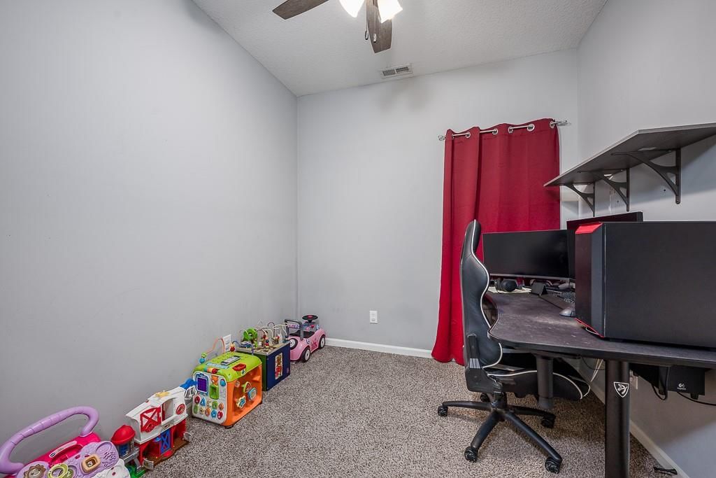 1301 E Joles Drive — photo 13
