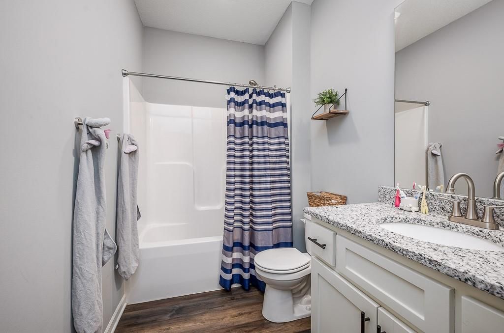 1301 E Joles Drive — photo 14