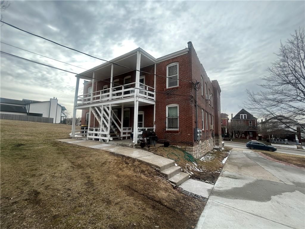 1009-1011 Brooklyn Avenue — photo 9