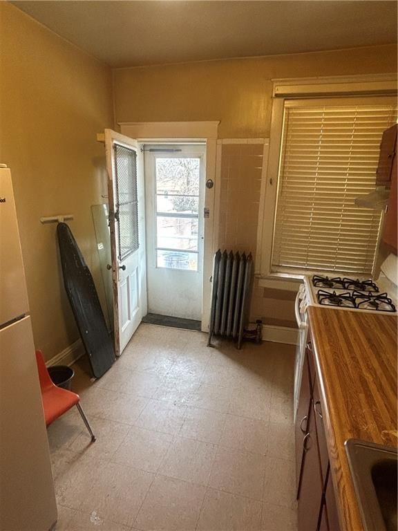 1009-1011 Brooklyn Avenue — photo 14