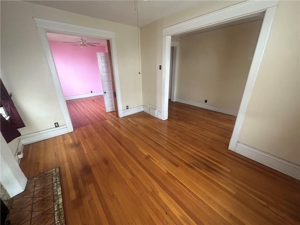 1009-1011 Brooklyn Avenue — photo 16