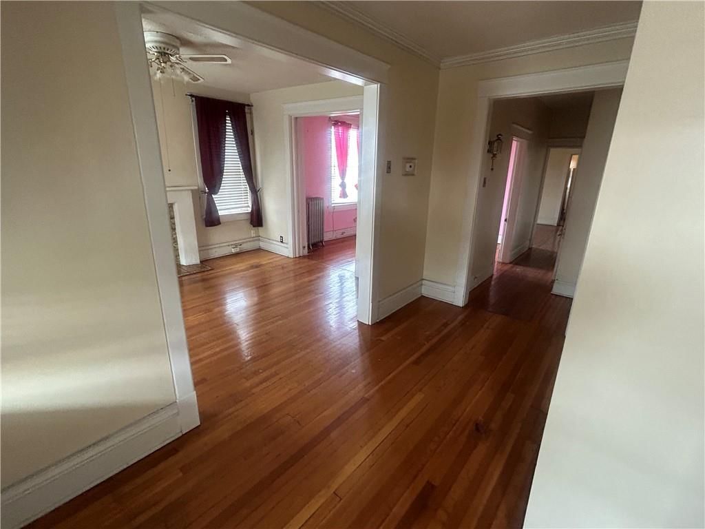 1009-1011 Brooklyn Avenue — photo 17