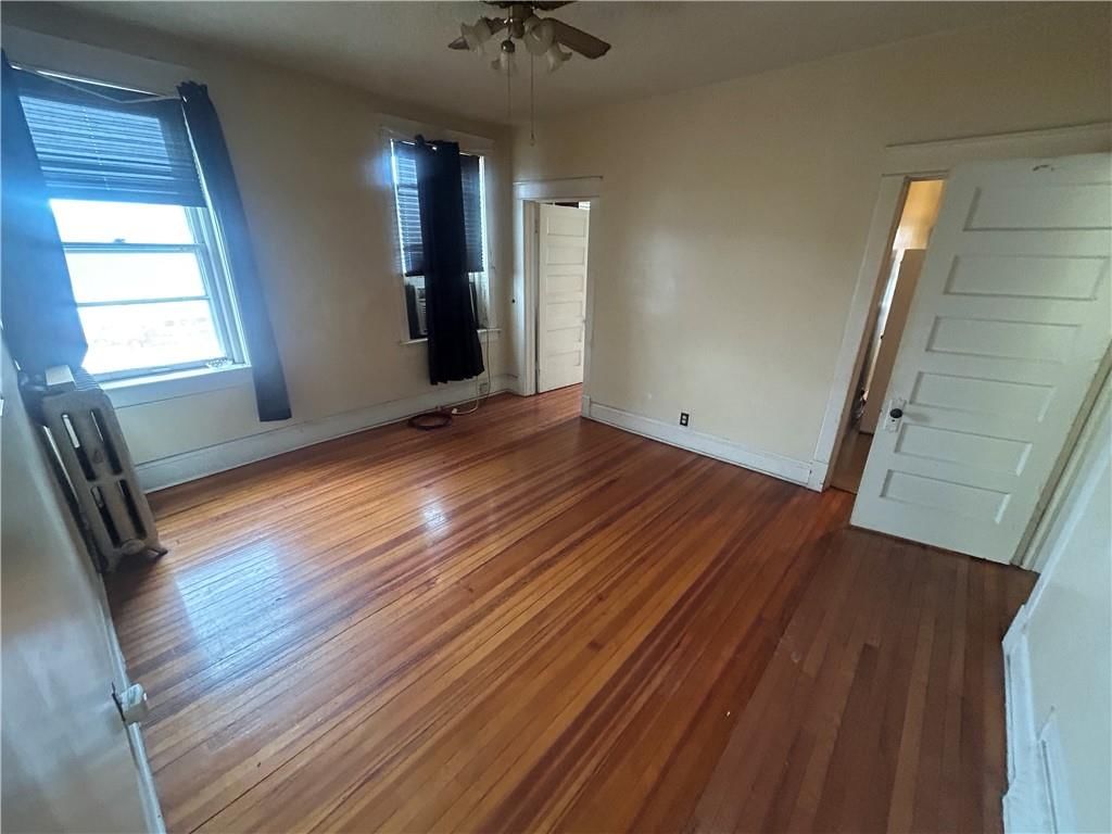1009-1011 Brooklyn Avenue — photo 22