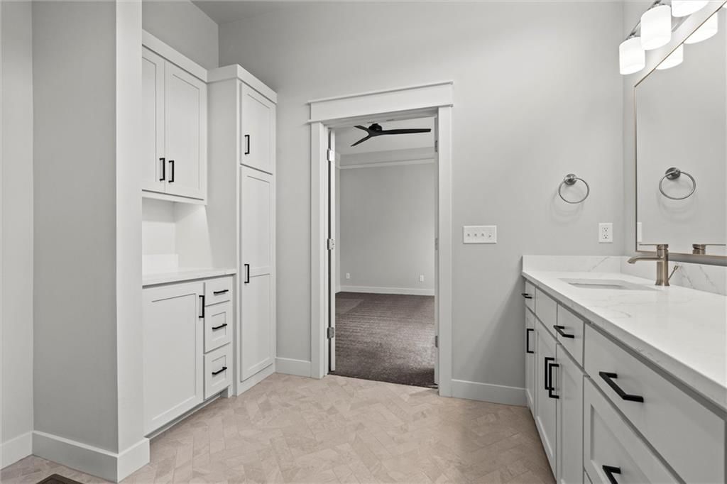 1021 SW Redbuck Circle — photo 31