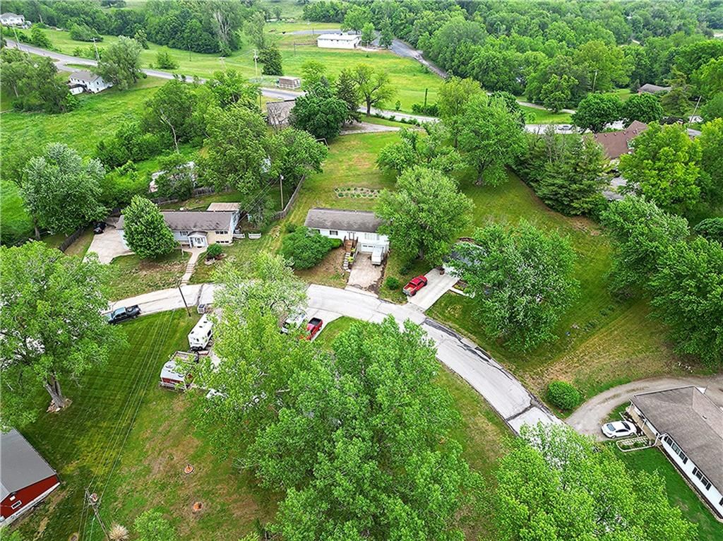 Photo 31 of 43 - 2213 Millwood Drive