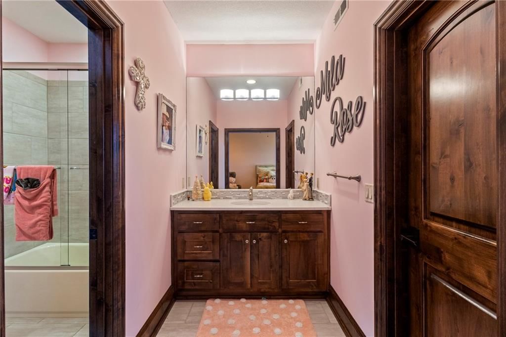Photo 25 of 50 - 27409 W 108th Street