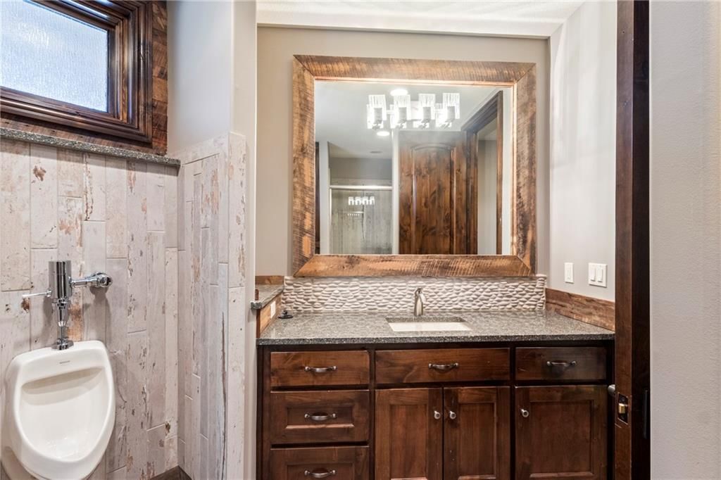 Photo 46 of 50 - 27409 W 108th Street