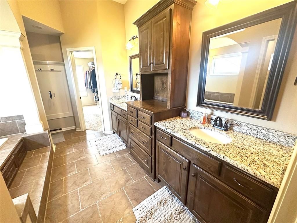 4300 NE 91st Terrace — photo 30