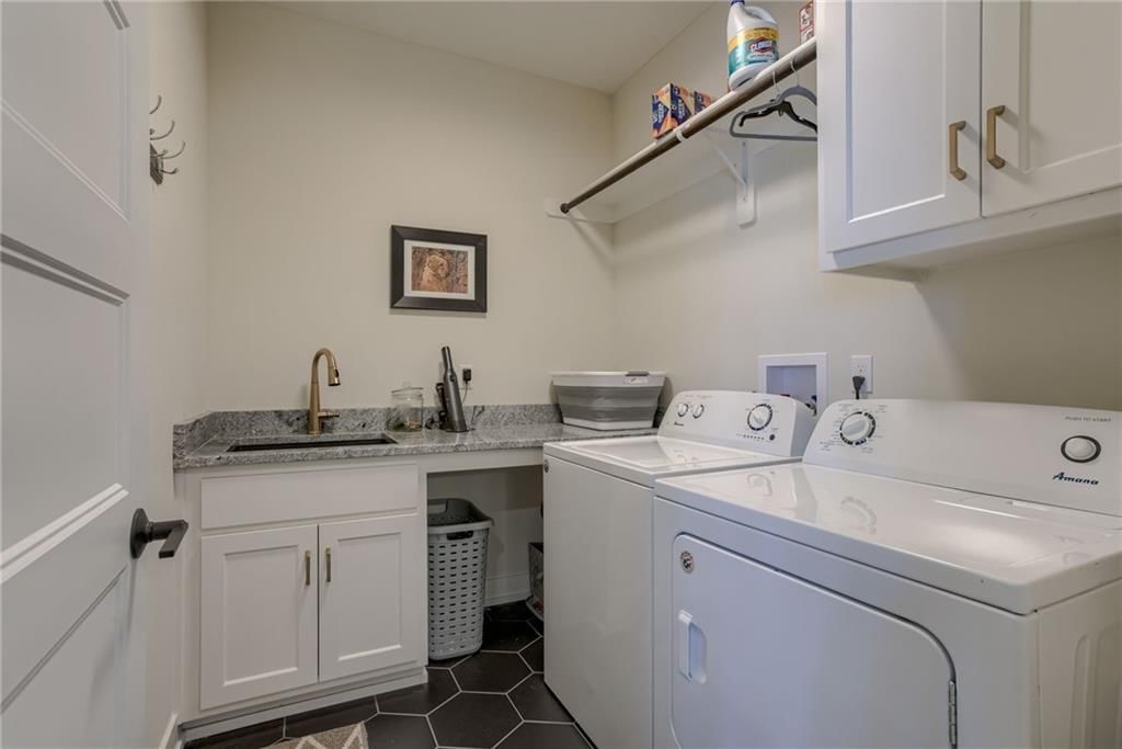 2470 NW Riverview Drive — photo 9