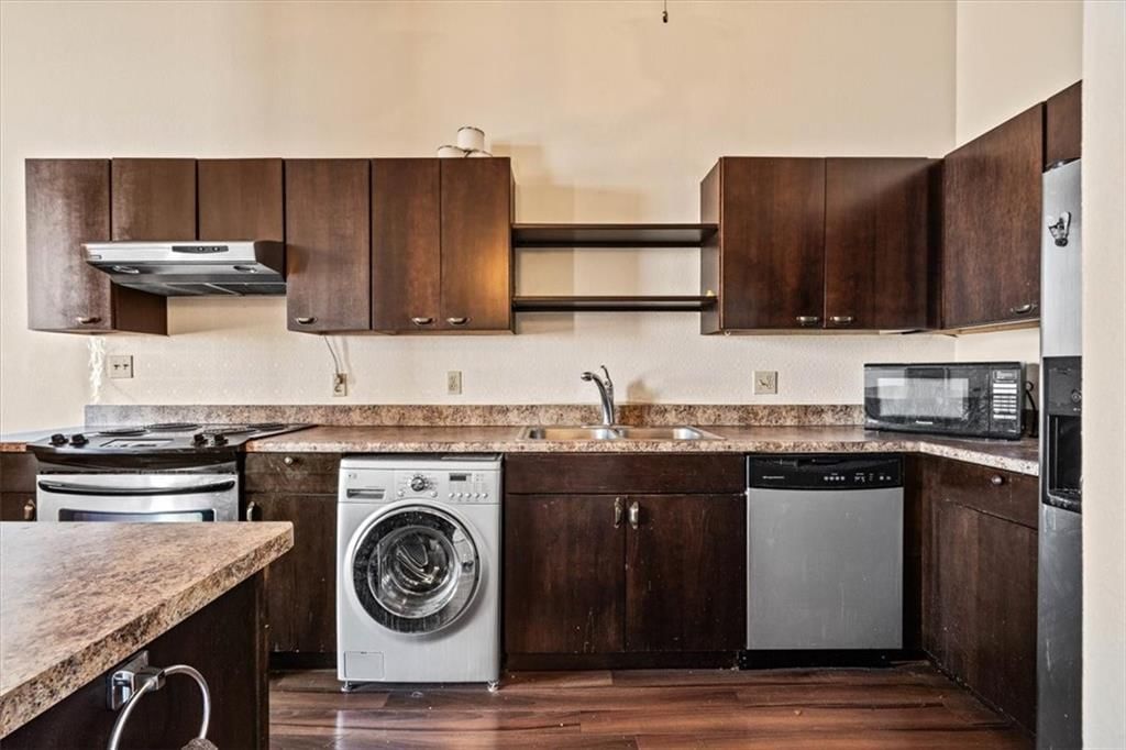 308 W 8th Street — photo 8