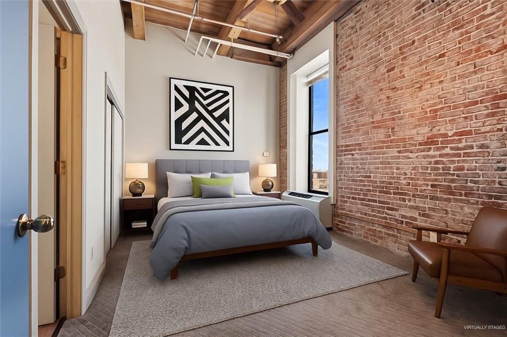 308 W 8th Street — photo 13