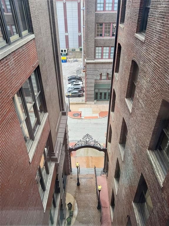 308 W 8th Street — photo 25