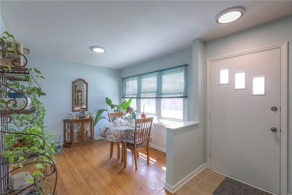5302 N Woodland Avenue — photo 8