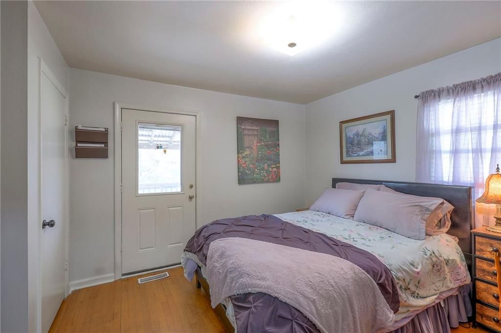 5302 N Woodland Avenue — photo 17