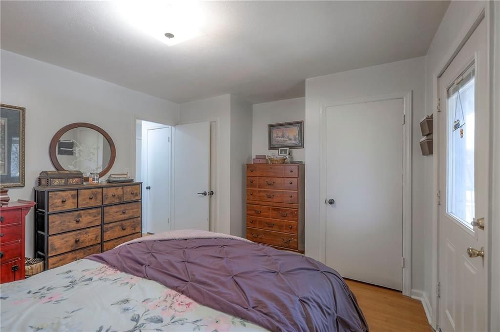 5302 N Woodland Avenue — photo 18
