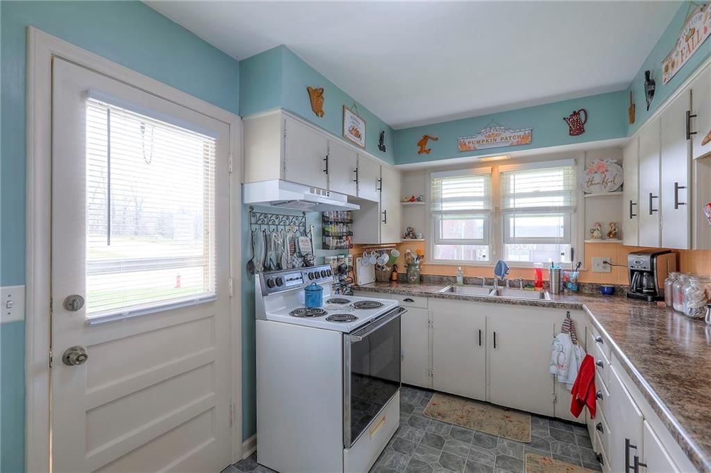5302 N Woodland Avenue — photo 22
