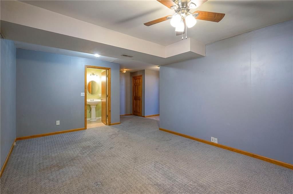1616 NE MISTY Lane — photo 31
