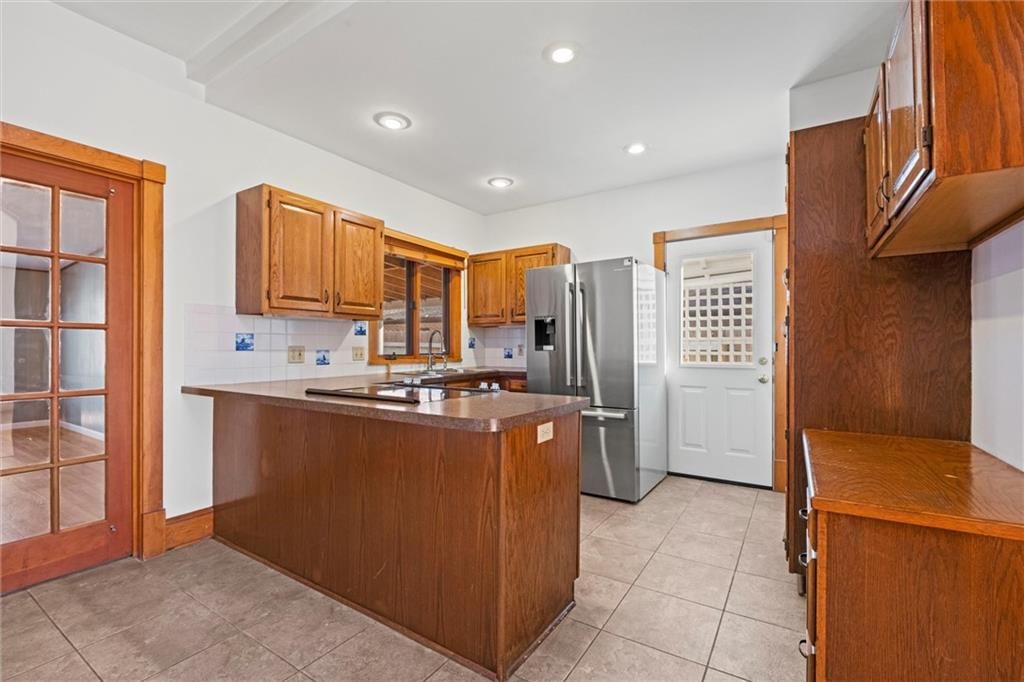 640 Indiana Street — photo 11