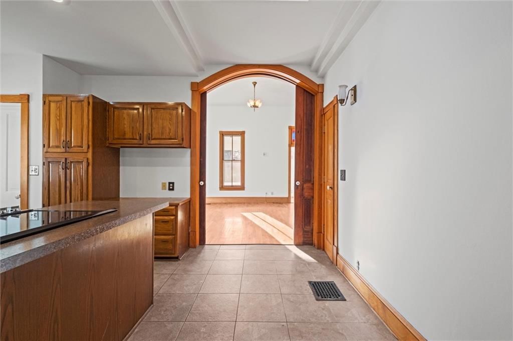640 Indiana Street — photo 17