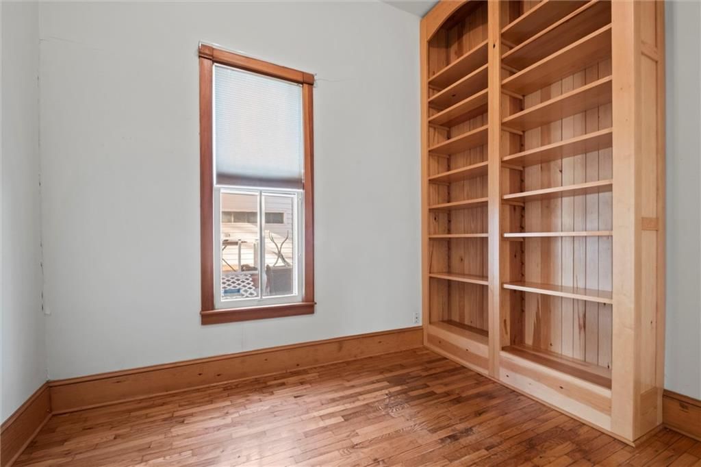 640 Indiana Street — photo 27