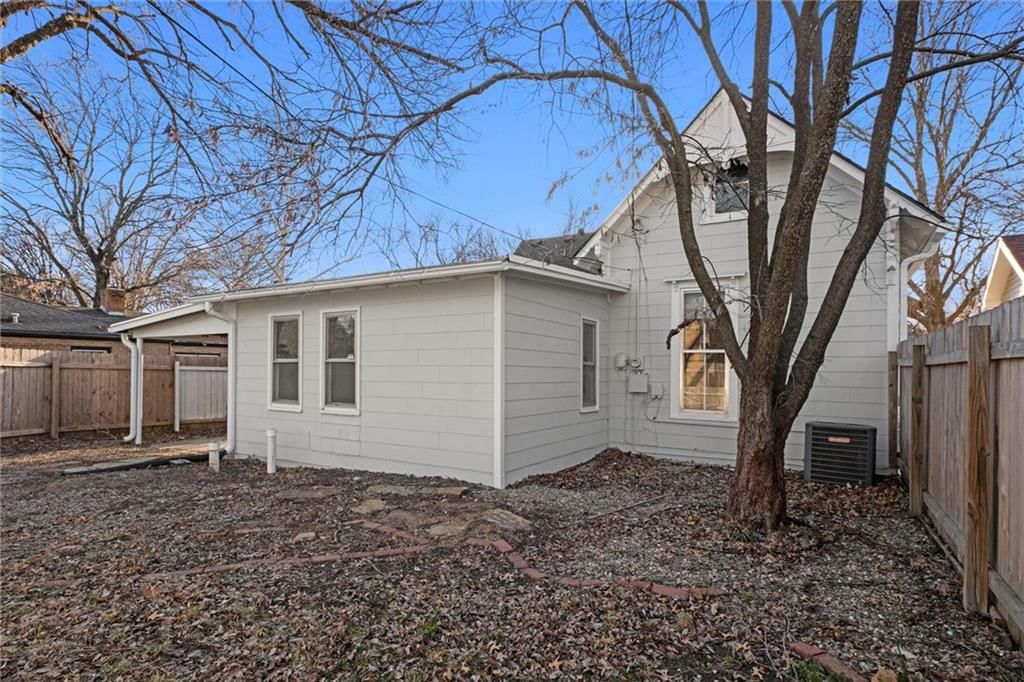 640 Indiana Street — photo 39