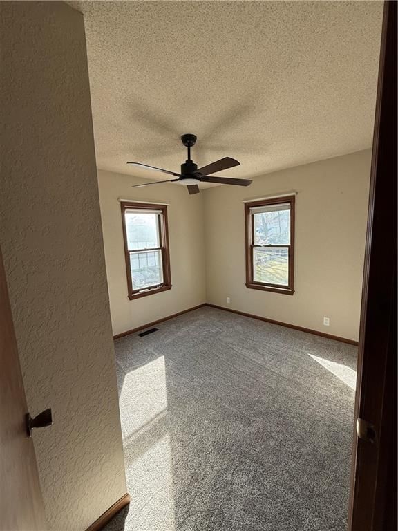311 W Dakota Street — photo 18