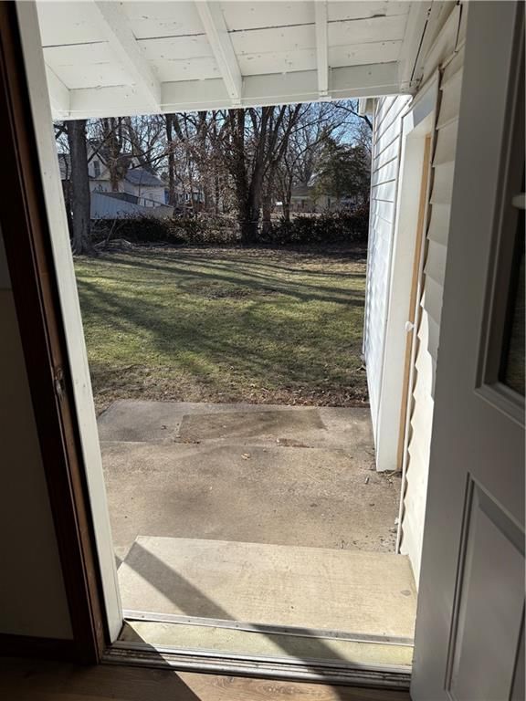 311 W Dakota Street — photo 23