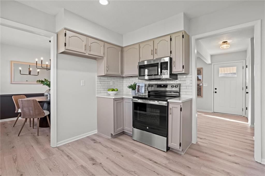 400 NE 112th Terrace — photo 9