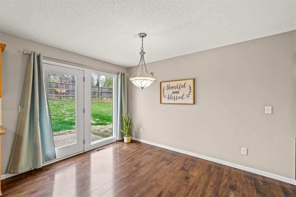 6208 NE 49TH Terrace — photo 7