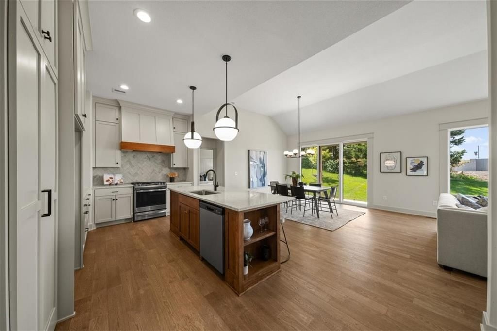 Photo 7 of 37 - 22109 W 80th Terrace