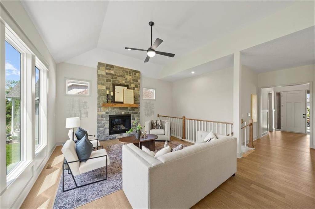 Photo 12 of 37 - 22109 W 80th Terrace