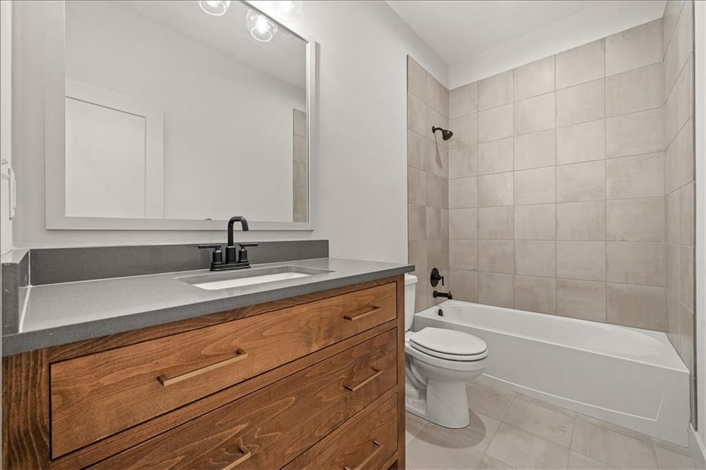 Photo 23 of 37 - 22109 W 80th Terrace
