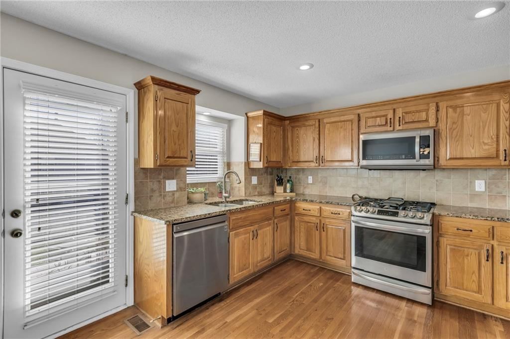 13855 S Acuff Street — photo 10