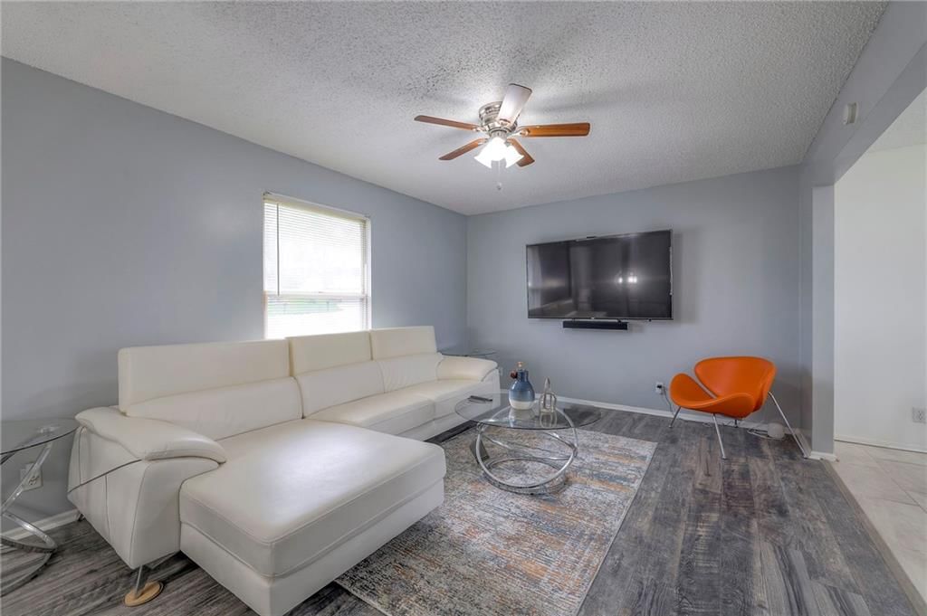 10326 Smalley Court — photo 10