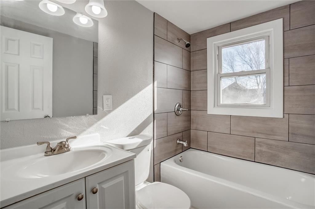 6815 Bristol Avenue — photo 7
