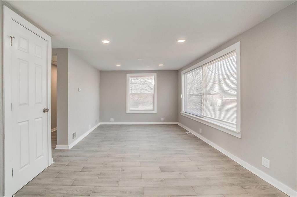 6815 Bristol Avenue — photo 12