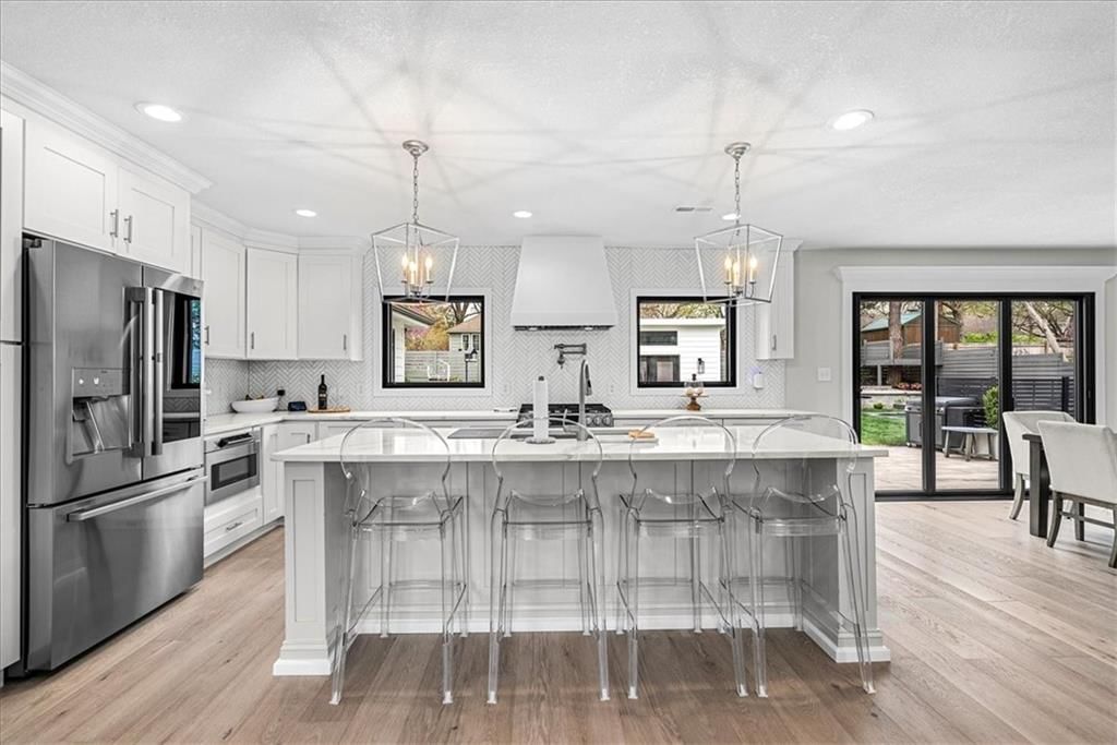 8221 Beverly Drive — photo 12