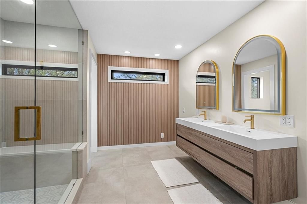 8221 Beverly Drive — photo 25