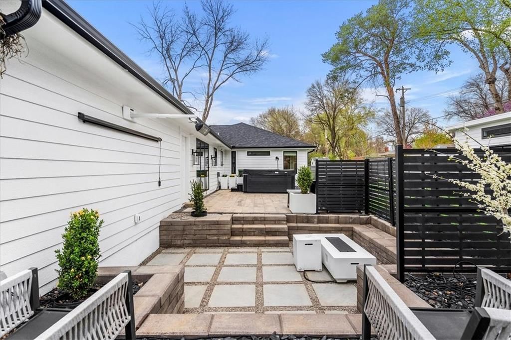 8221 Beverly Drive — photo 38